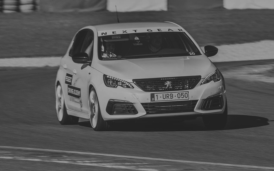 PEUGEOT 308 GTI